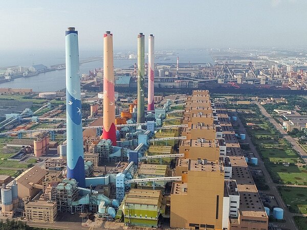 台中火力發電廠規劃新增2部燃氣機組,恐將成為世界最大火力電廠。圖/台中市政府提供