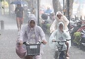 豪雨特報！　鄭明典：颱風雨區將和東北風雨區重疊