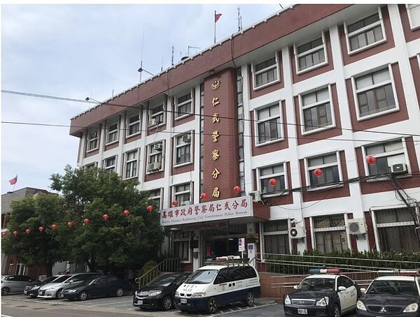 高雄市仁武區一家加油站疑發生氣爆意外,兩人受傷送醫。圖/聯合報資料照