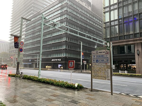 原本熱鬧的東京街頭,因颱風而顯得冷清。圖/民眾D小姐提供