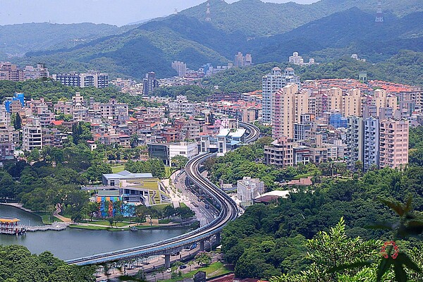 台北捷運文湖線景。圖/取自臉書社團《台北市YMCA青影社》