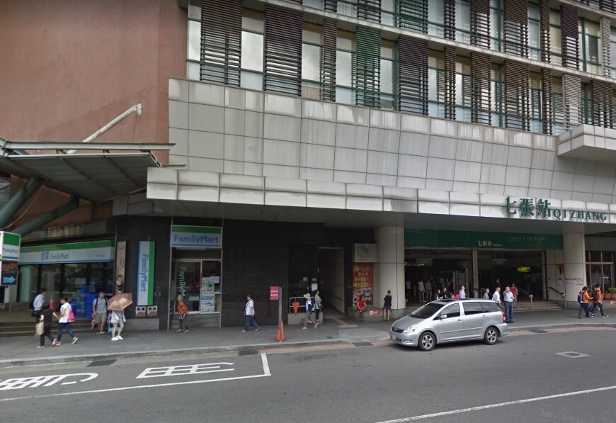 七張站店面出現跌價。（圖翻攝自Google Map）