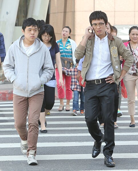 中央氣象局指出,今天東北風增強,北台灣的高溫有下降趨勢。本報資料照片