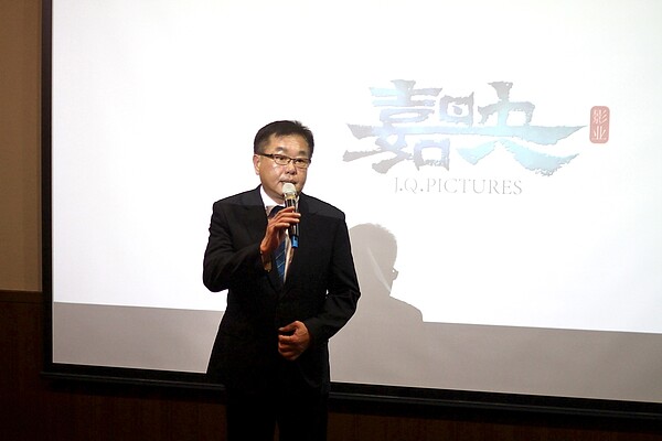 永慶慈善基金會董事簡志坤蒞臨會場，陪觀眾一起欣賞公益電影。照片提供：佛光山南屏別院。