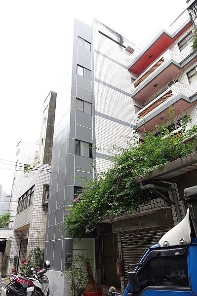 北蘆洲民宅增設電梯施工後照。(圖/新北都更處)