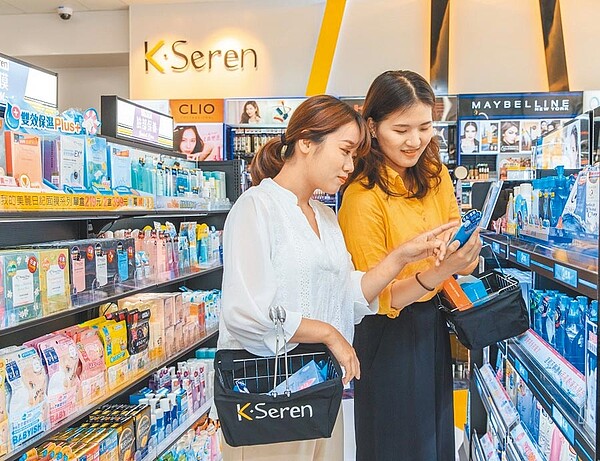 7-ELEVEN X K‧Seren美妝複合店首度前進南台灣拓點，分別落腳台南、高雄，目前全台共5間。圖／業者提供