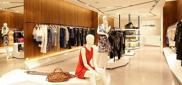 知名服飾品牌獨身貴族爆出欠薪撤櫃。圖/翻攝自獨身貴族網站