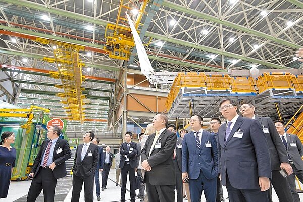 推機場經濟學 鄭文燦西雅圖取經