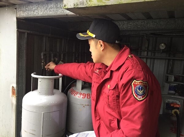 瓦斯鋼瓶。(圖/宜蘭縣政府)