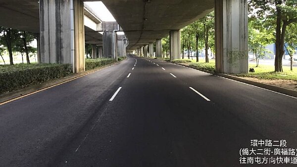 台中市環中路二段,部分路段以已完成路平。圖/建設局提供
