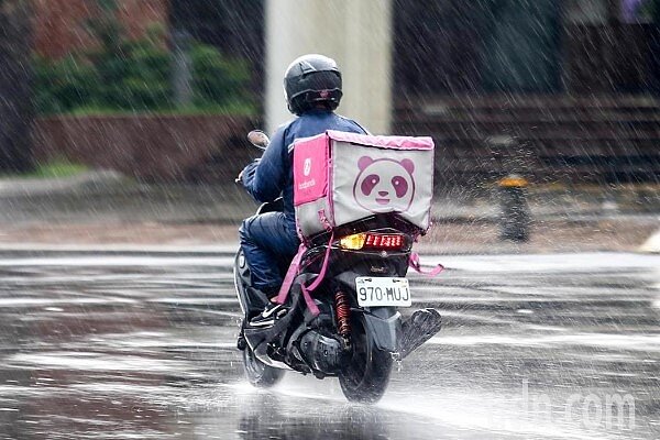 行政院消保處首度檢驗抽查國內線上送餐App餐飲業者，發現26家餐廳僅5家合格，不合格率達八成。示意圖，非新聞當事業者。聯合報資料照片