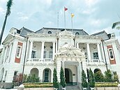邊搬邊修！台中州廳始修復　定位走向聽民意