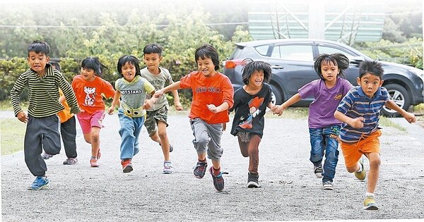 教育部公布最新統計數據,107學年高中以下偏遠地區學校核定校數共有1177所,占全國比率近3成。圖/聯合報系資料照片