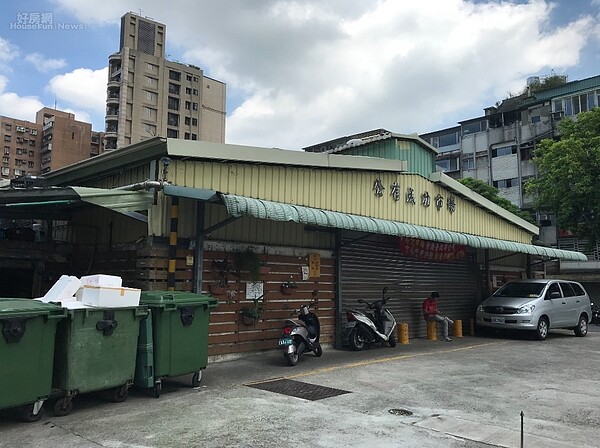 現有的成功市場是1986年啟用，蓋在道路用地上面，不符合都市計畫。好房網News記者李彥穎攝