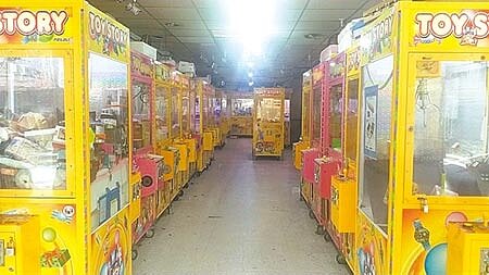 中壢區有248家夾娃娃機店面,全台居冠。(呂筱蟬攝)