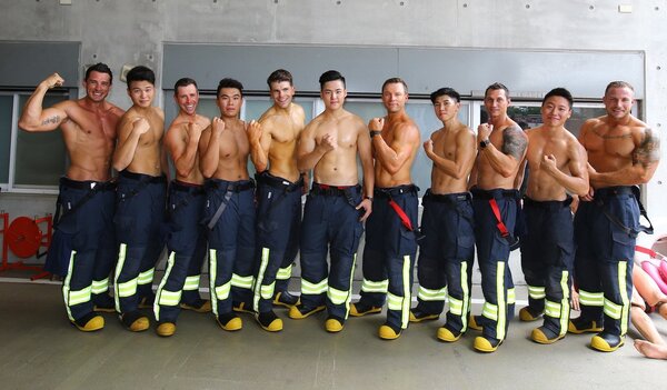 新北市消防局邀請澳洲消防猛男跨海來台合拍消防月曆。記者陳柏亨／攝影