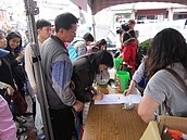 大甲媽遶境做環保　資源回收兌換成效佳