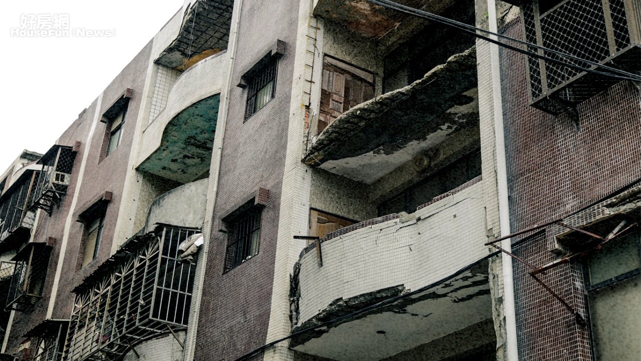 新北市政府舉辦危老建物攝影展,民眾紛紛上傳照片。照片新北市城鄉局提供