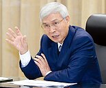 Fed沒想像那麼鴿... 　台幣升值壓力 稍有緩解