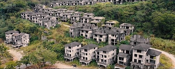 鬼城 在這 完工20年別墅山莊淪廢墟 好房網news