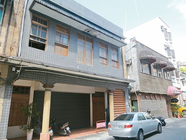 花蓮昔日首富許聰敏老宅已80年,現任屋主要登錄歷史建築,希望保護老屋。 記者王思慧/攝影