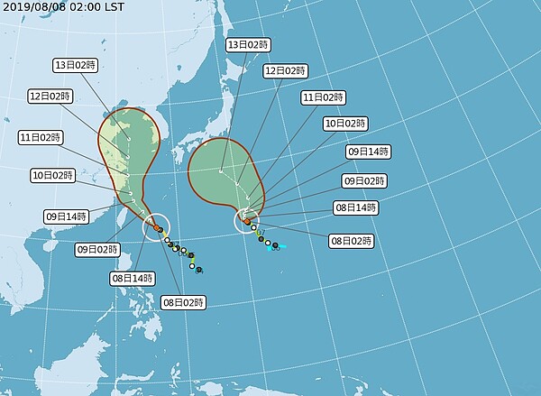 中央氣象局最新潛勢預測圖顯示，利奇馬的確定性路徑通過石垣島、宮古島之間，但70％颱風中心通過的範圍仍很寬，表現出路徑的不確定性。圖／氣象局提供
