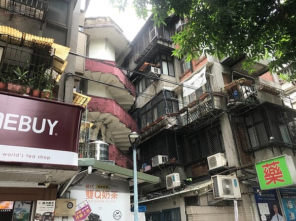 台北市萬華區忠勤里長方荷生表示,忠勤社區範圍涵蓋整個南機場夜市。好房網News記者李彥穎