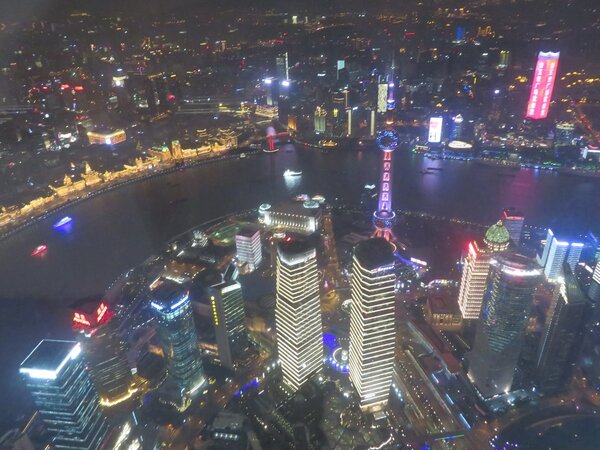上海正積極發展「夜間經濟」，希望「夜上海」能成為拉動經濟增長的另一部火車頭。記者林則宏／攝影 