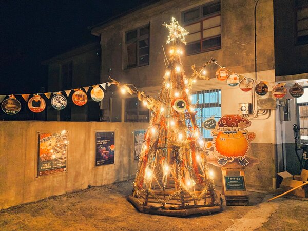 夢想耶誕樹點燈。圖／台中市勞工局提供