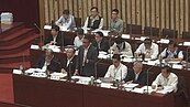 高雄輕軌二階爭議路段　維持原路線