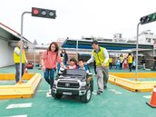 大台南交通教育館　教孩子開車