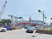三鶯線施工塞　北桃交界待拓寬
