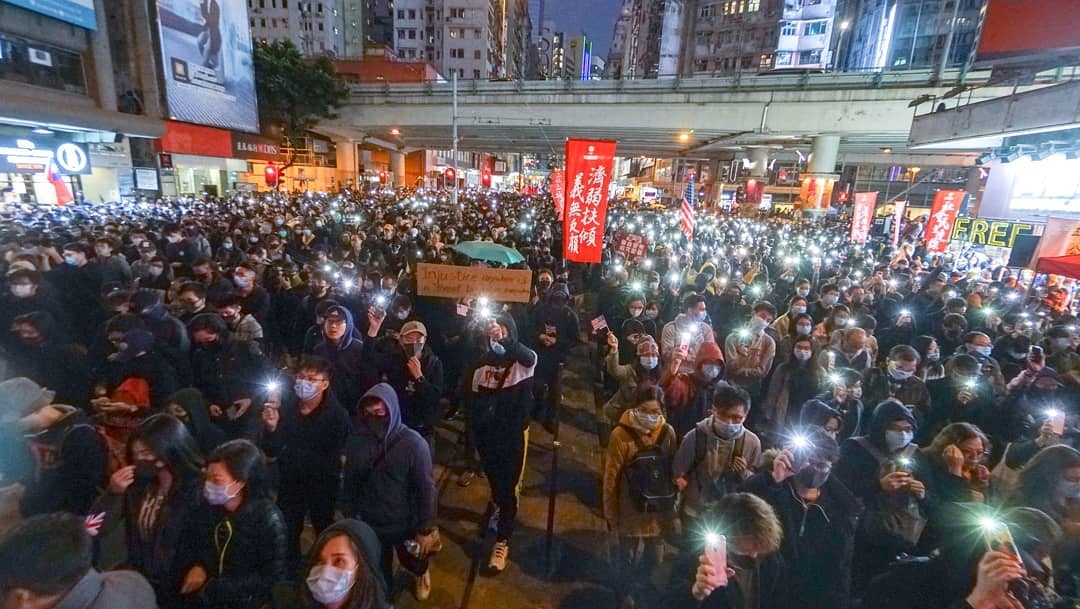 香港於12月8日再度發起遊行。圖取自岑子杰 Jimmy Sham臉書