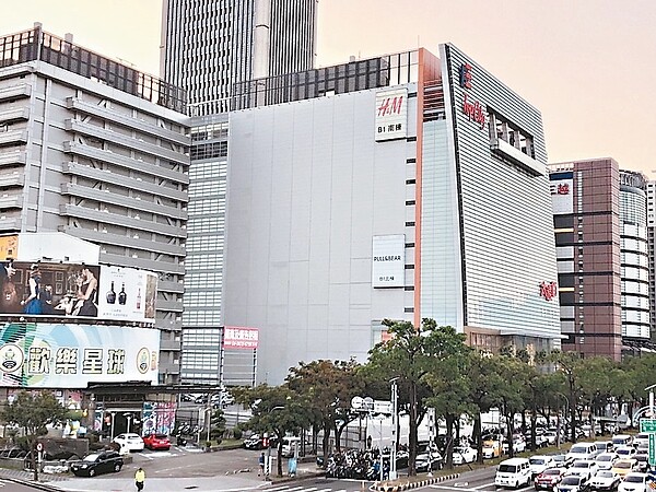 達新昨天公告將以72.35億元底價,標售台中大遠百旁2,593坪土地,有機會挑戰台中單筆土地標售新高。 記者宋健生/攝影