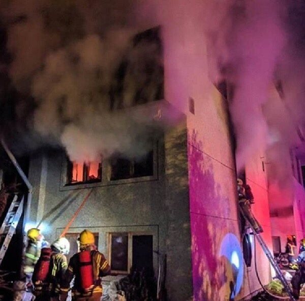 真理家族前輩堂遭縱火,造成7死3傷的慘劇。圖/取自臉書社團《爆怨公社》