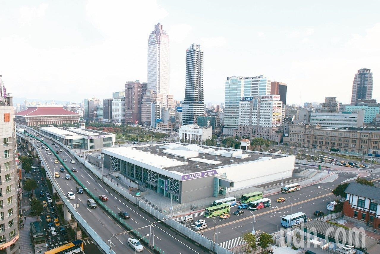 台北車站雙子星大樓聯合開發案，北市府今早要與台北雙星公司正式簽約。圖／聯合報系資料照片