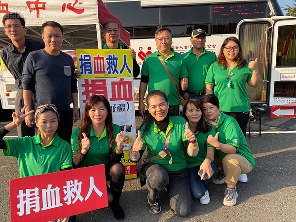 有巢氏房屋嘉南區經管會號召區域內所有加盟店,聯合舉辦捐血活動。(圖/有巢氏房屋)
