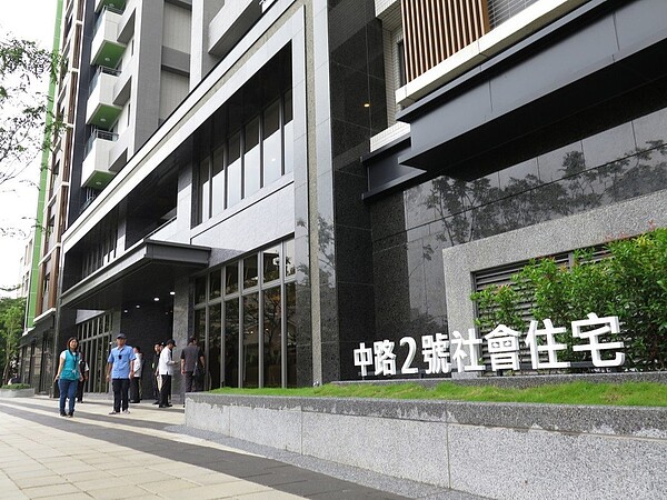 桃園市政府明年將在中路2號社宅的5樓辦公室打造桃園市社會住宅服務中心。圖/聯合報系資料照