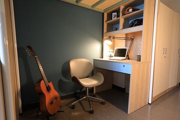 輔仁大學近日送出聖誕大禮,曝光全新落成的「宜聖宿舍」,文青風的設計令人為之一亮。圖/輔仁大學提供