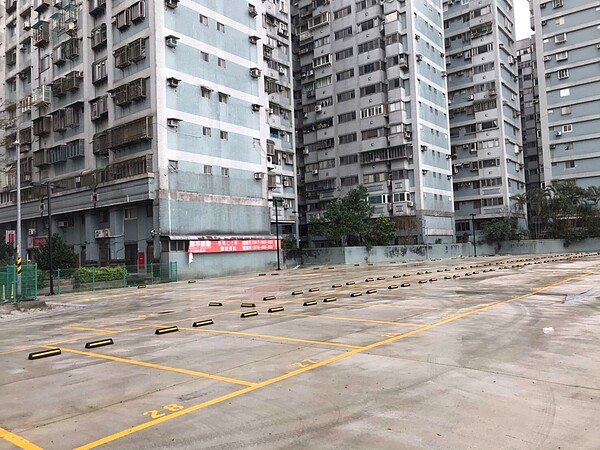 汐止星光橋南側停車場。圖/新北市政府提供