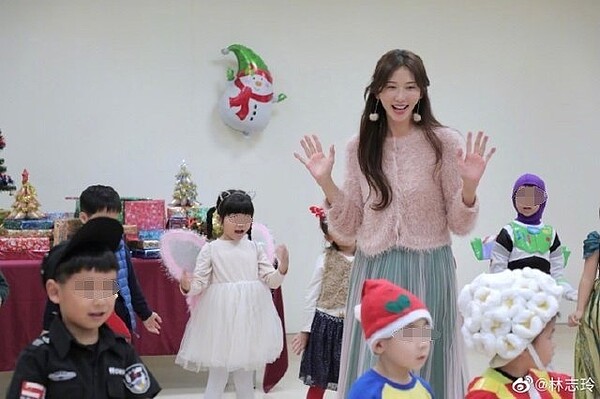 林志玲前進輔大醫院做公益。圖/摘自微博