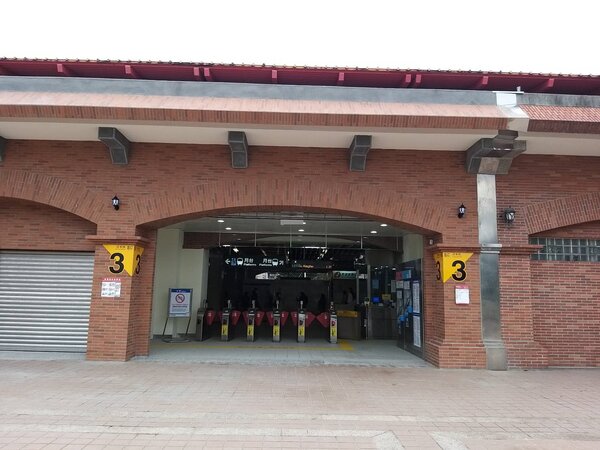 捷運淡水站第3出口28日起開放旅客使用。圖／北捷提供