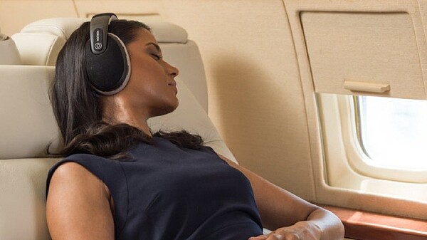 你搭機常做這五件事,空服員不做。 宋凌蘭