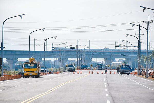 高鐵雲林站區南側道路改善工程完竣,從高鐵雲林站銜接台78線東西快速道土庫交流道,更為便利。(許素惠攝)
