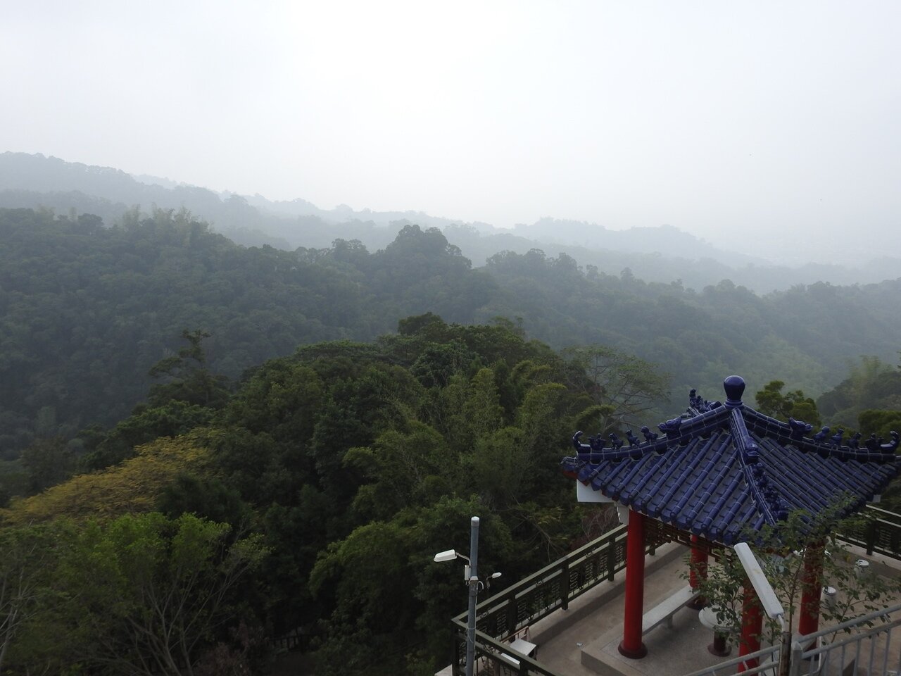 南投縣政府擬砸3億元在名間松柏嶺地區興建天空塔，都市計畫變更已通過中央審議，今年將全力推動開發。記者賴香珊／攝影