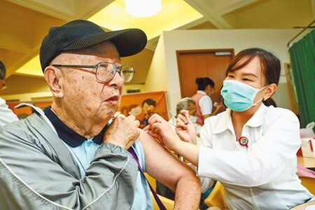 流感正式進入高峰期,一名47歲女子從發病到死亡僅短短5天,是流感季以來最年輕的死亡病例。(本報資料照片)