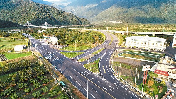 蘇花改春節連假恐大塞車，公路總局將試辦大客車優先道。 圖／聯合報系資料照片