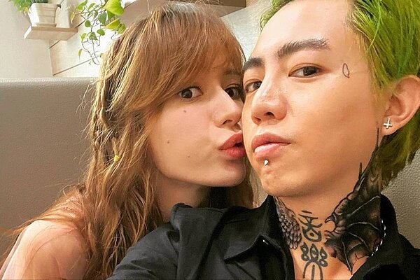 謝和弦盼與Keanna。圖/摘自IG