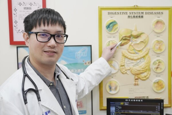 天晟醫院一般外科醫師李易儒表示，膽結石的形成原因可能是來自於食物攝取膽固醇、鈣質成份太高及基因體質等問題。圖／天晟醫院提供