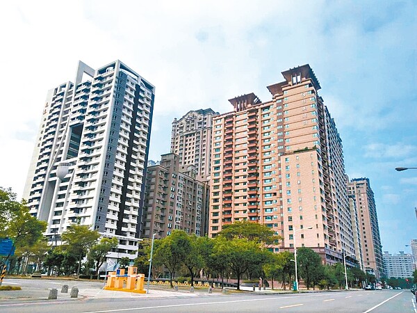 大選過後,房市看漲,台灣消保會呼籲消費者要冷靜、多比較,也要適度抵制房價上漲。 記者謝梅芬/攝影